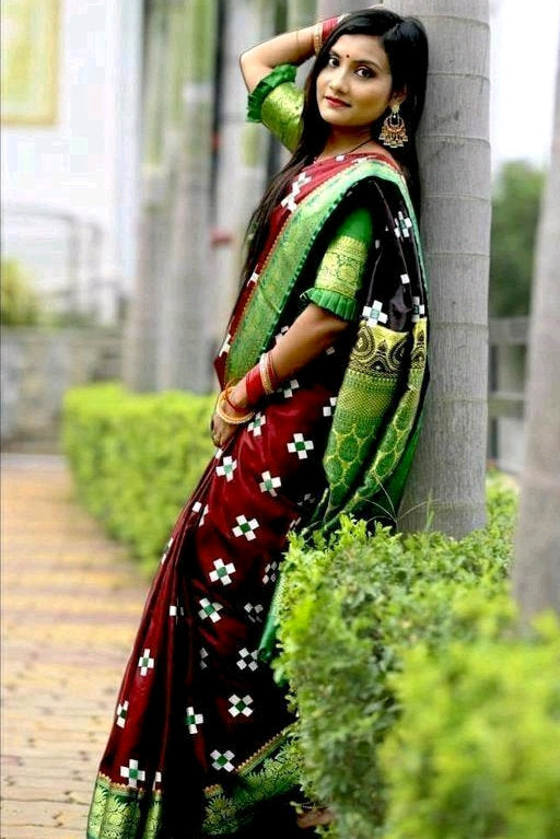 Traditional Banarasi Style Soft Art Silk Saree With Blouse Piece